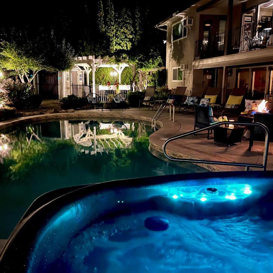 A Vista Villa Couples Retreat Kelowna Luaran gambar
